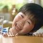 铭铭上头了
